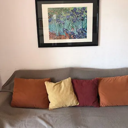 Coral Apartment *