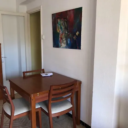 Coral Apartment *